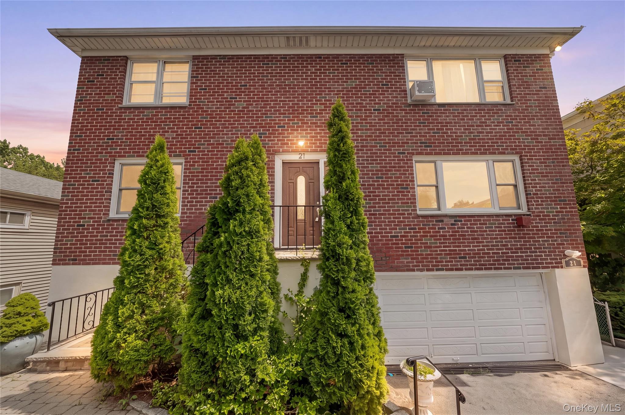 21 Bryn Mawr Place – For Sale
