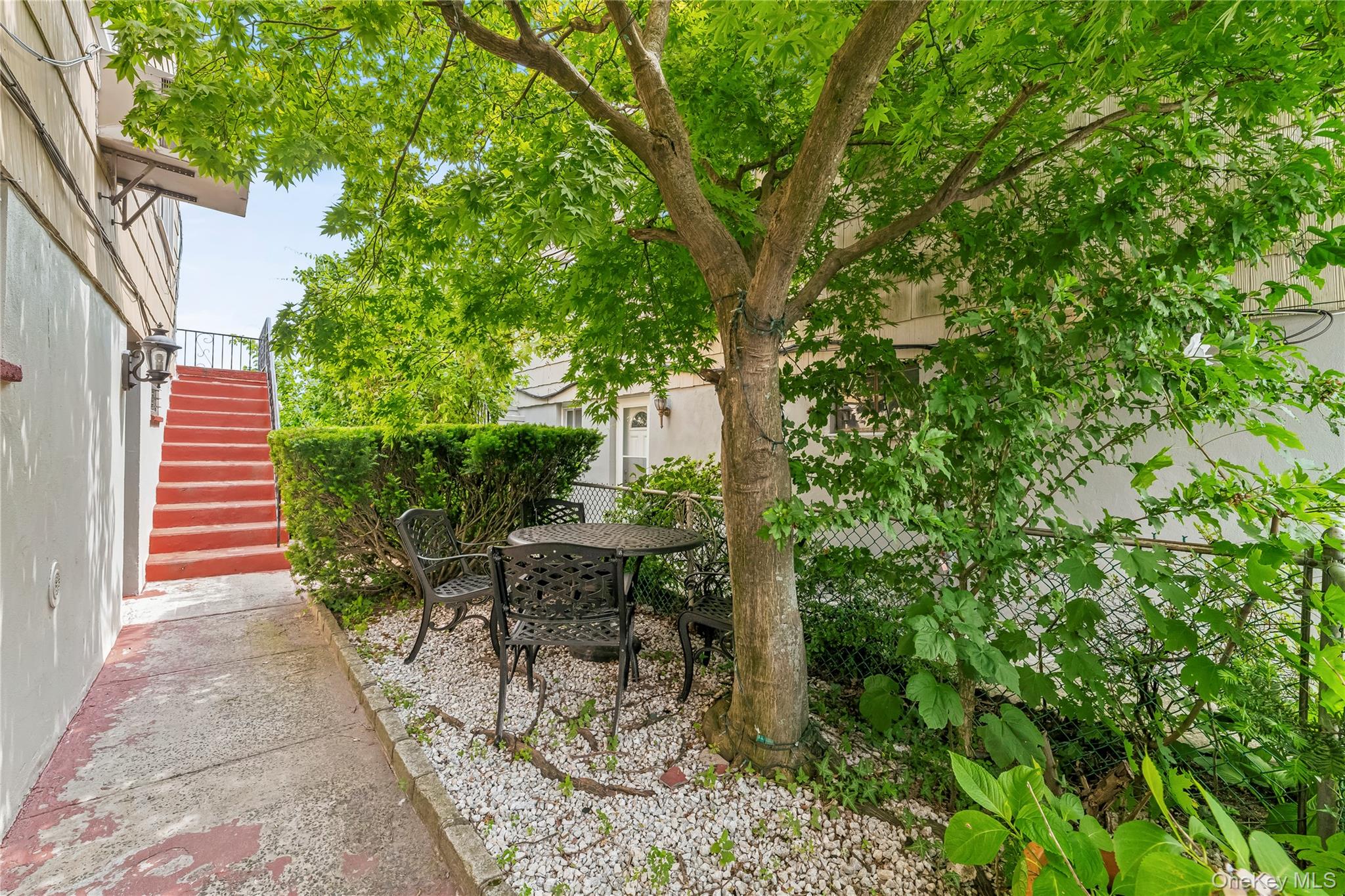 21 Bryn Mawr Place – For Sale photo 41