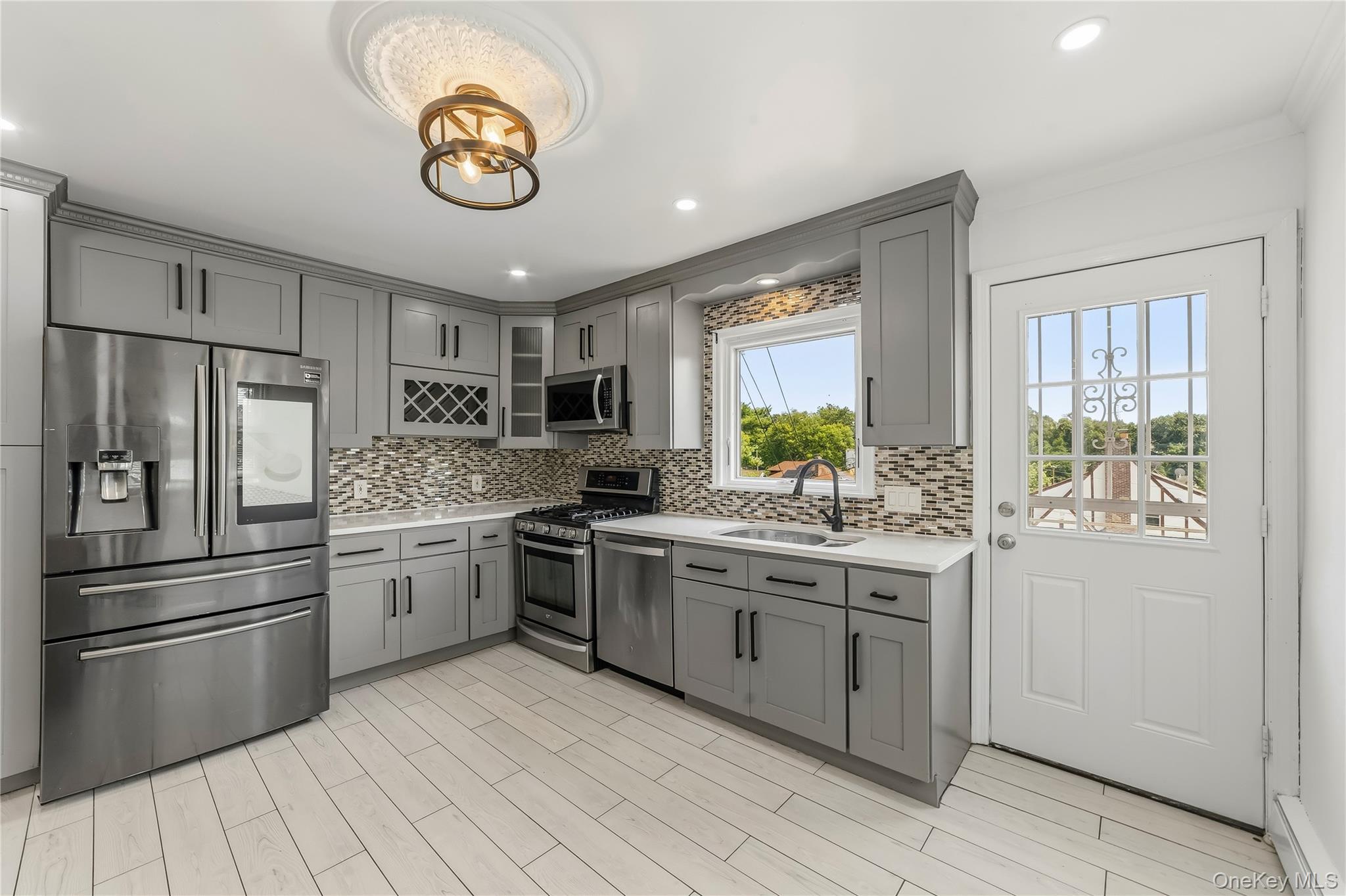 21 Bryn Mawr Place – For Sale photo 8