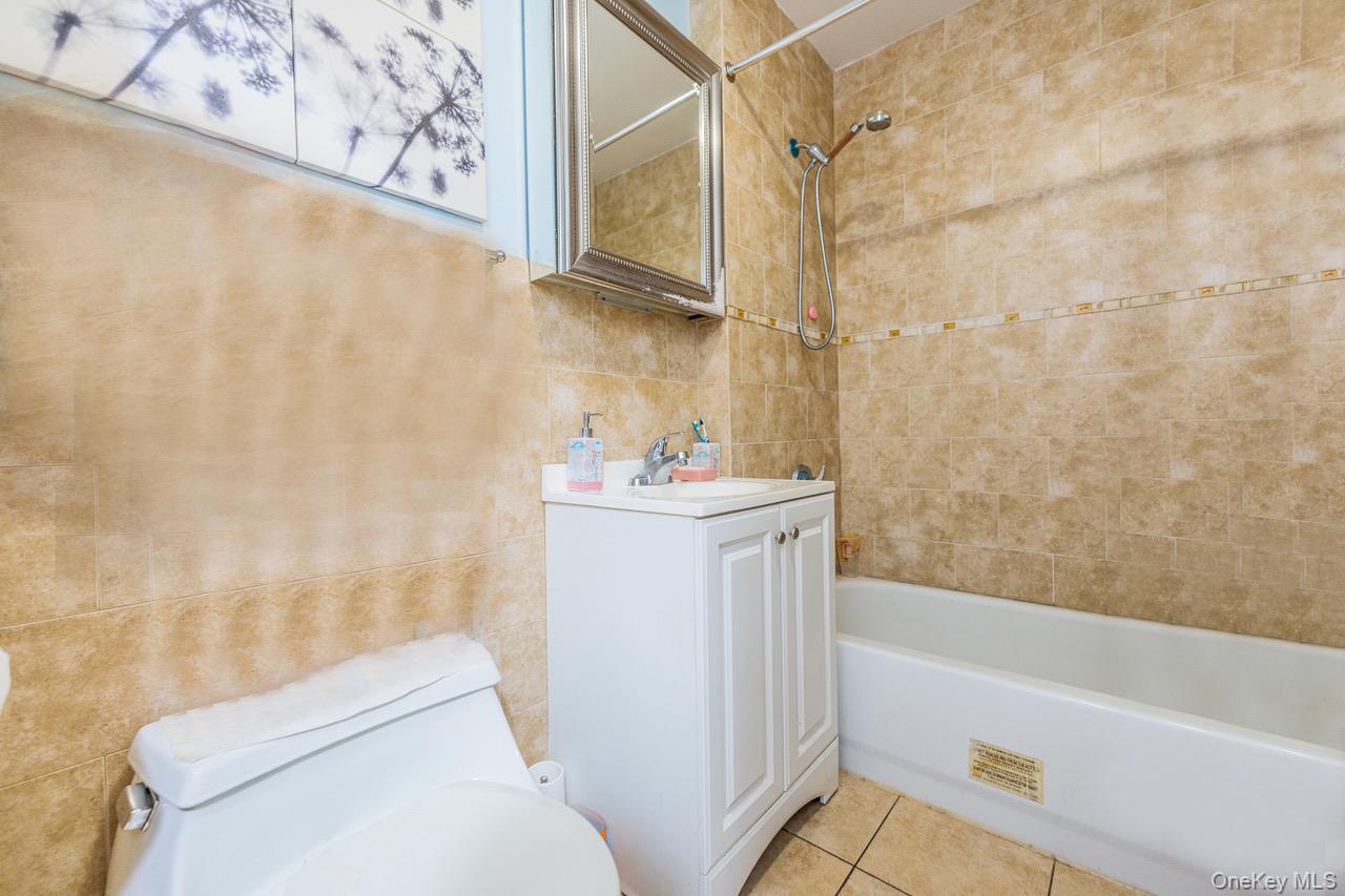 71-19 162 Street, Unit 3D photo 8