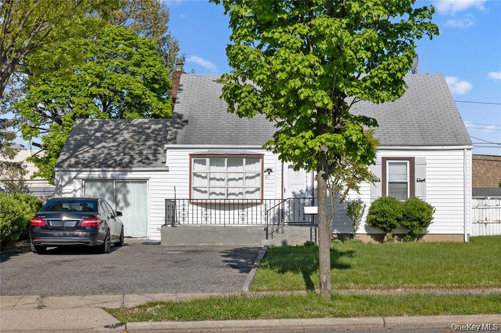 47 Cardinal Road – For Sale photo 2