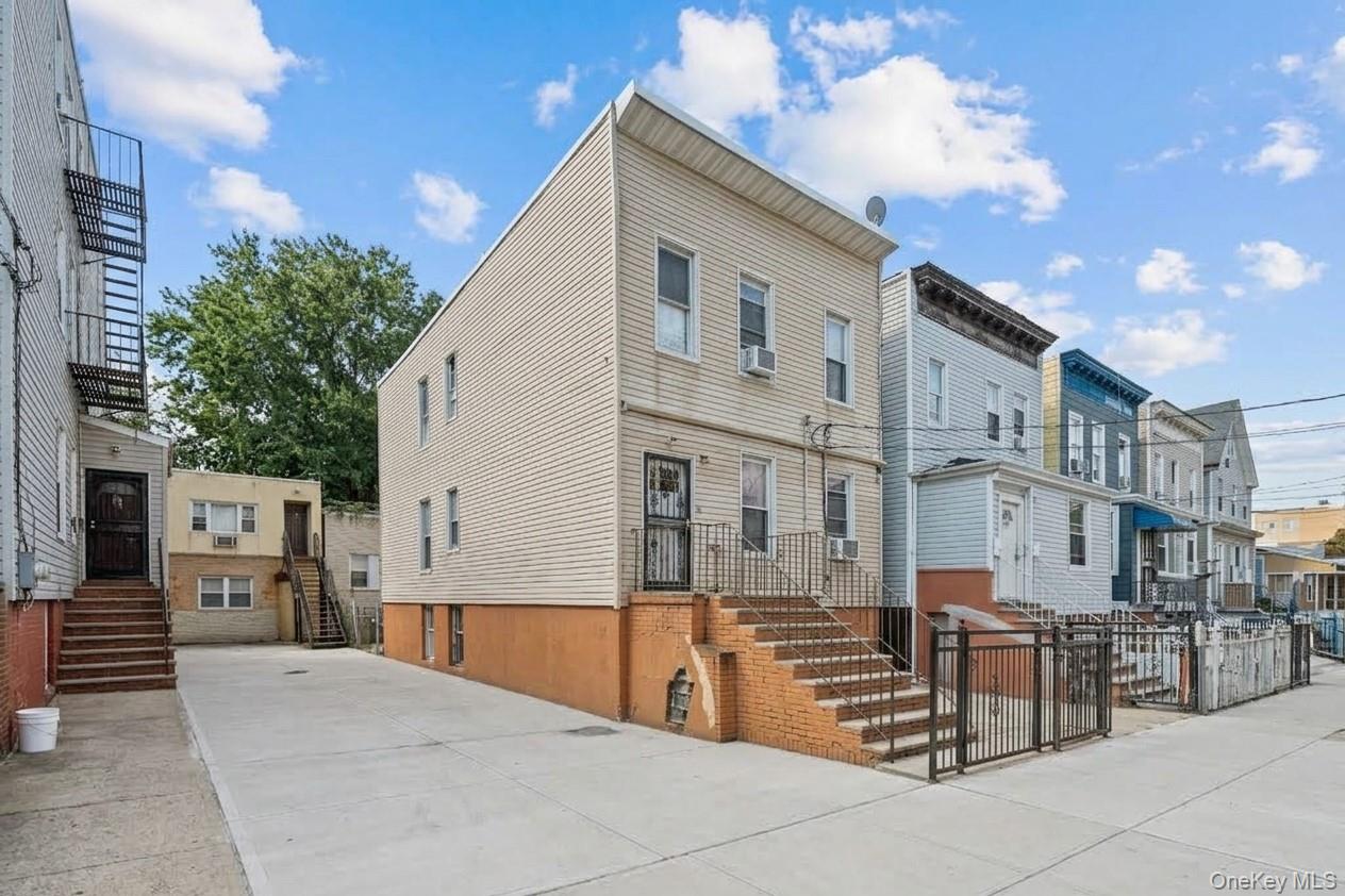 758 E 224 street Street – For Sale photo 10