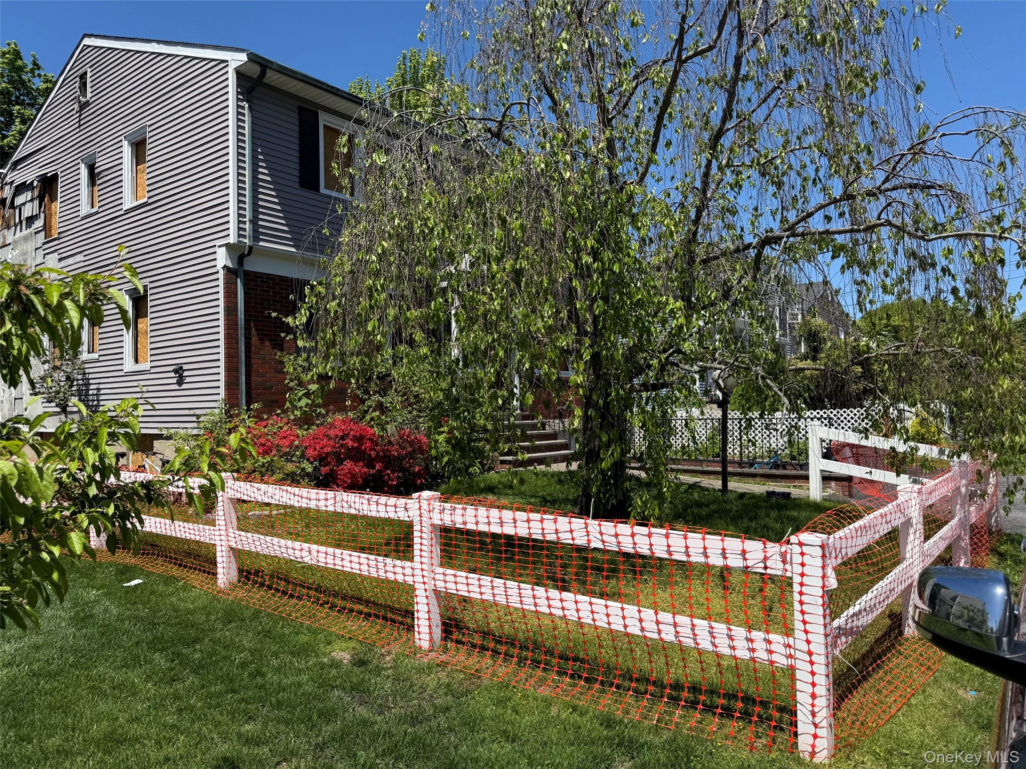 912 Lester Avenue – For Sale photo 2