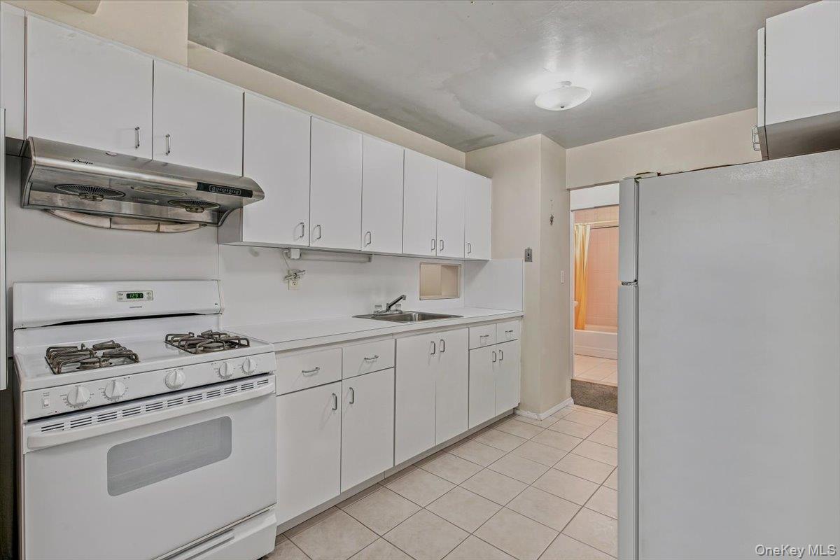 143-30 Roosevelt Avenue, Unit 3L photo 8