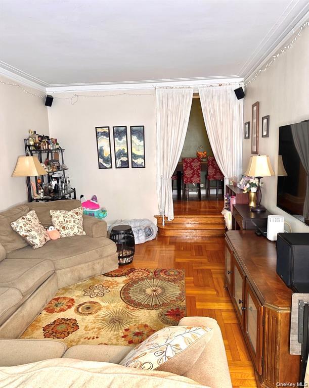 190 E Mosholu Parkway S, Unit 1J photo 7