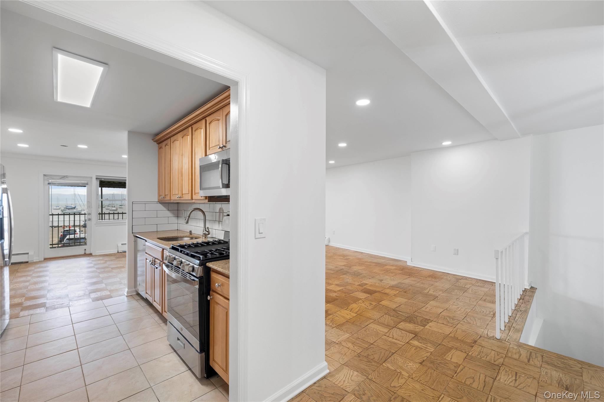 101 Gedney Street, Unit EE photo 5