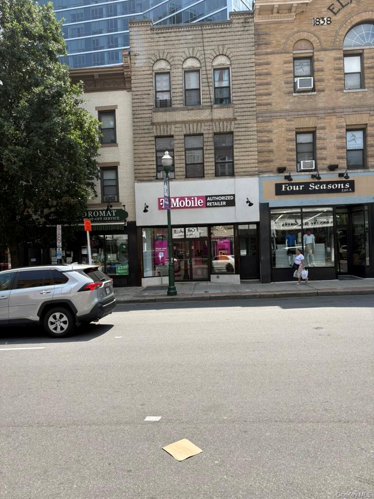 528 Main Street – For Sale