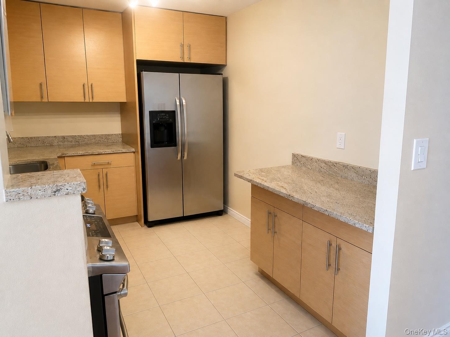 1155 Warburton Avenue, Unit 2 P-R photo 2