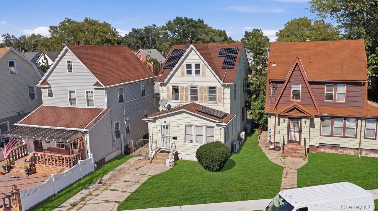 113-29 Colfax Street – For Sale
