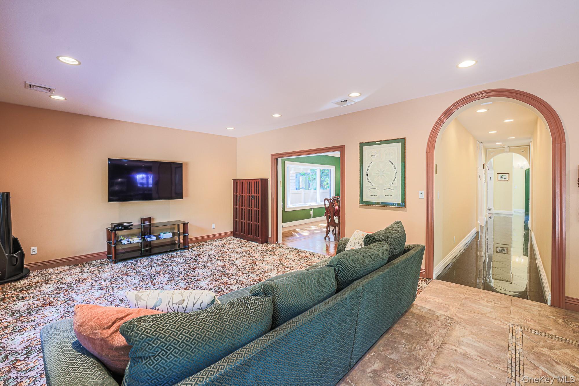 410 Broadway – For Sale photo 19