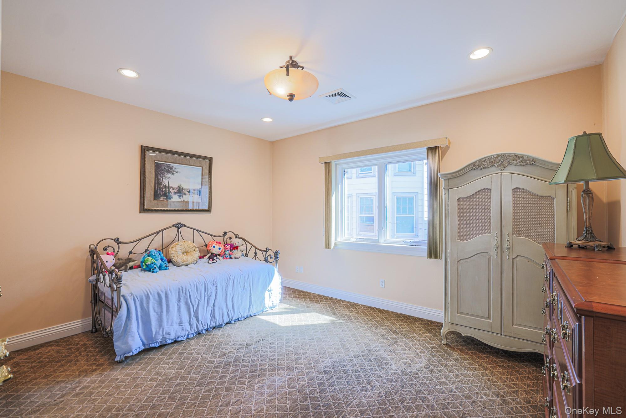 410 Broadway – For Sale photo 38