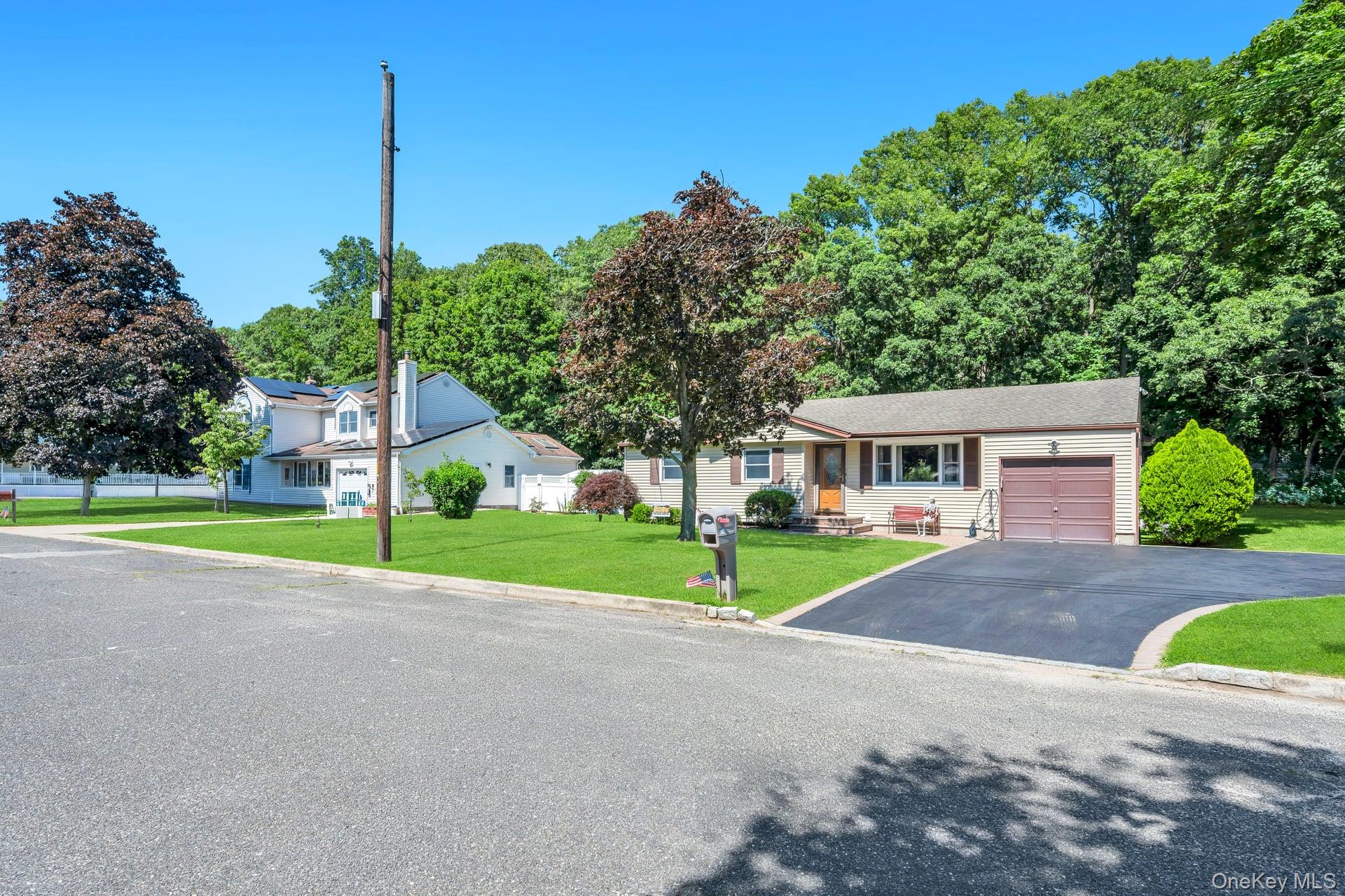 25 Walter Drive – For Sale photo 3