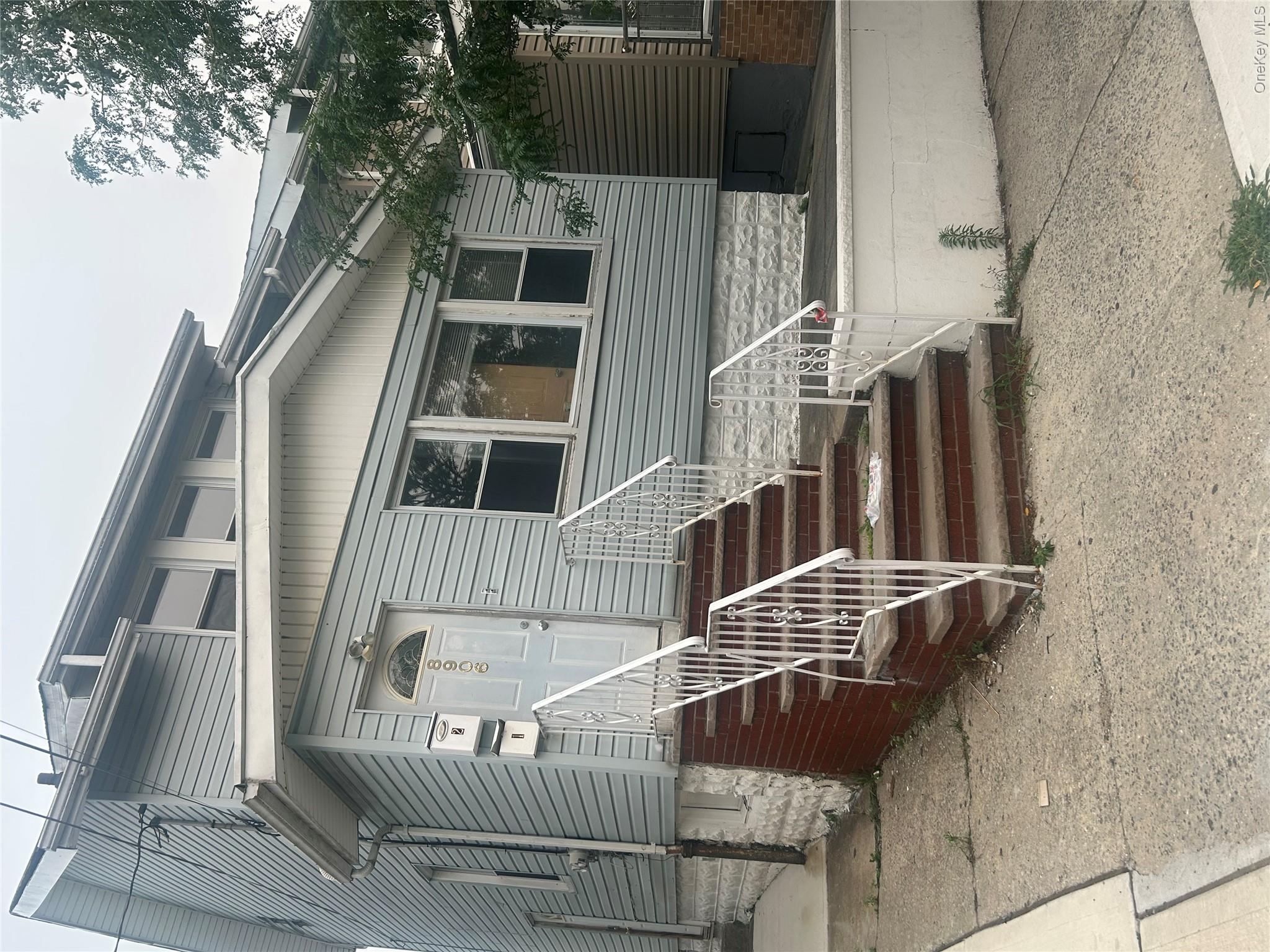 8906 Avenue L – For Sale