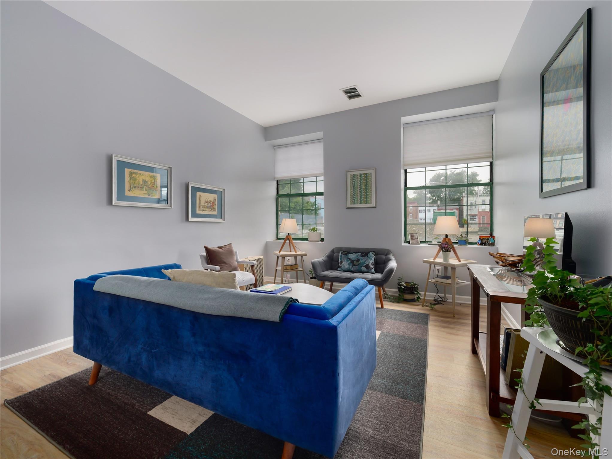 44 Johnes Street, Unit 207J
