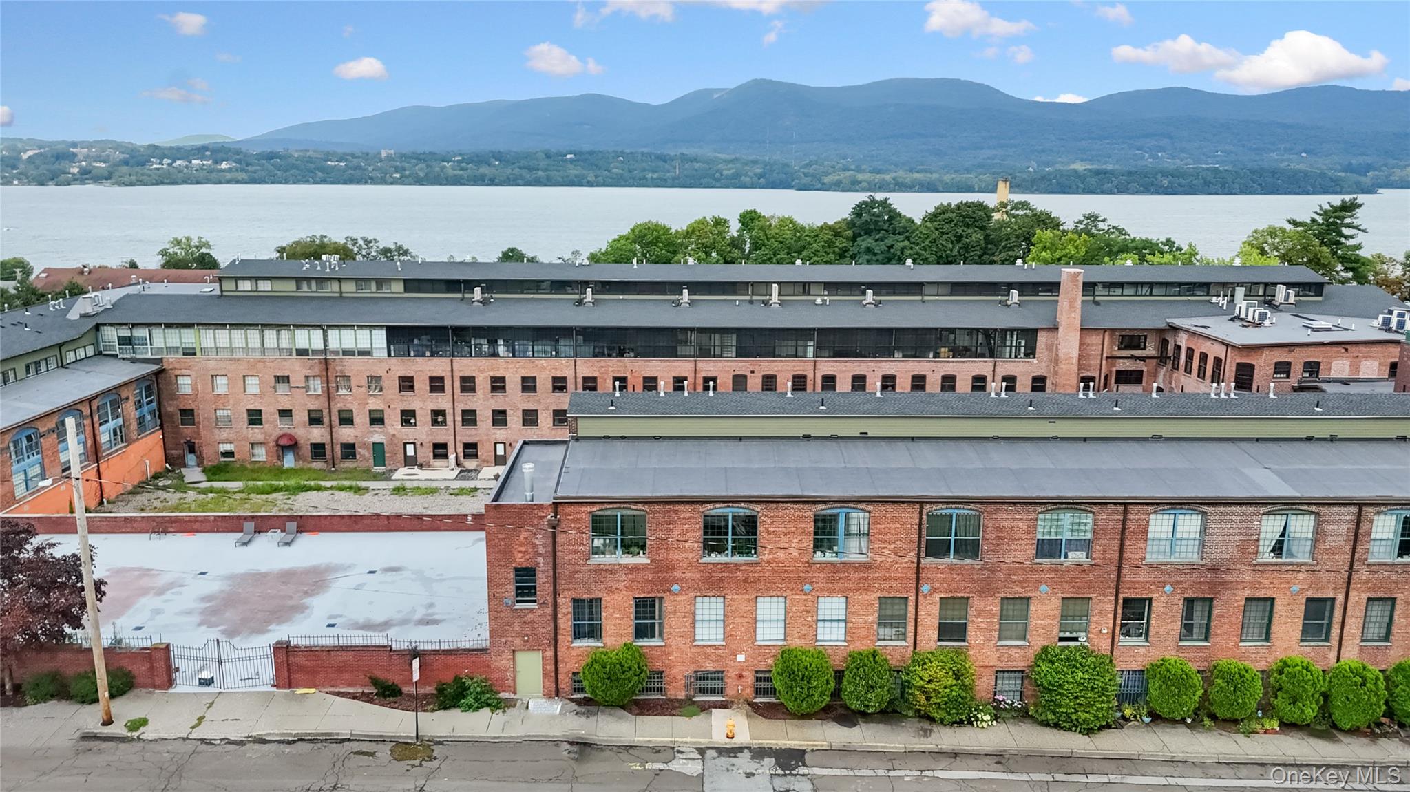 44 Johnes Street, Unit 207J photo 9