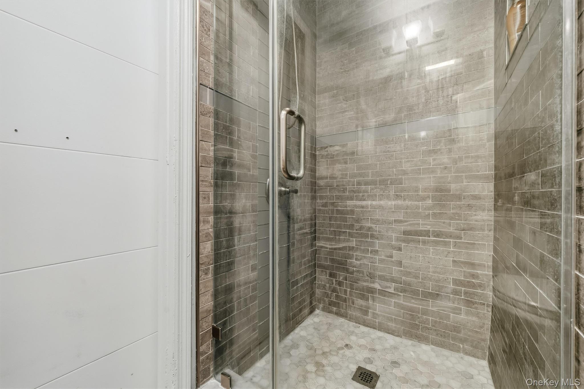 35 Helene Road – For Rent photo 15
