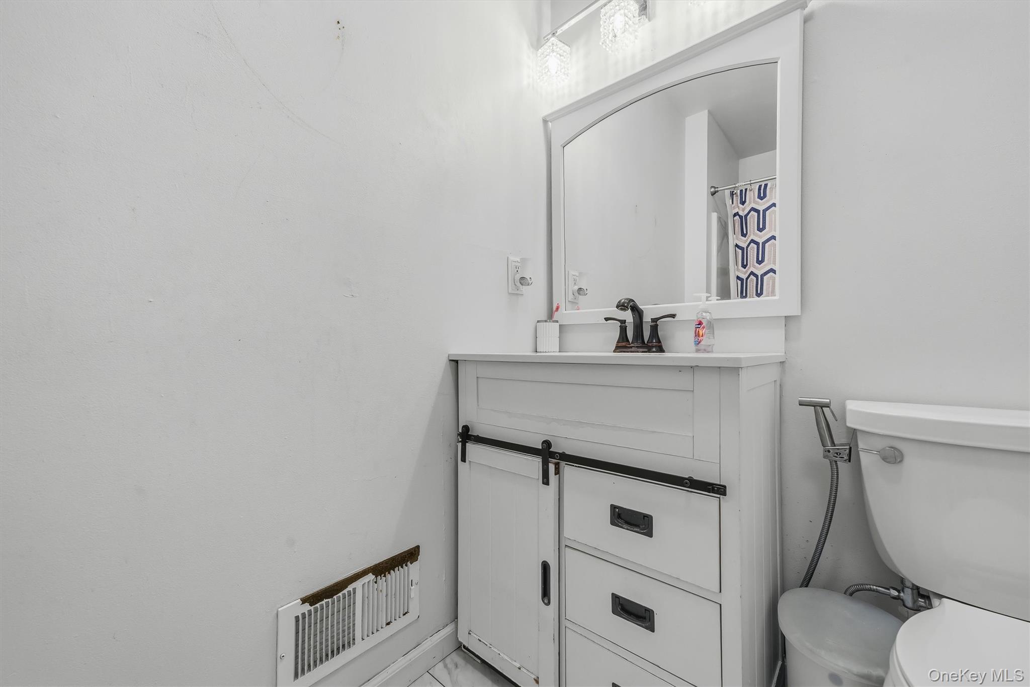 35 Helene Road – For Rent photo 18