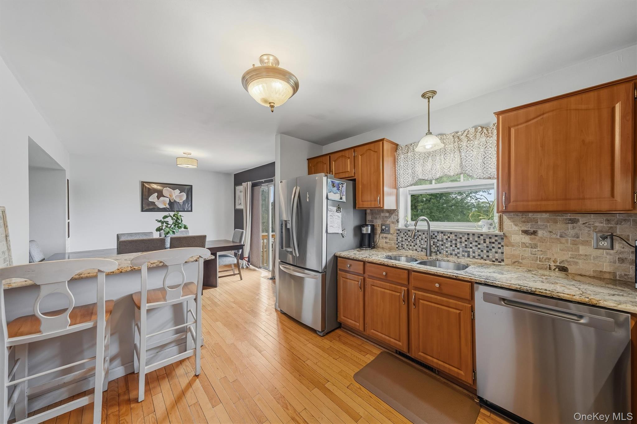 35 Helene Road – For Rent photo 10