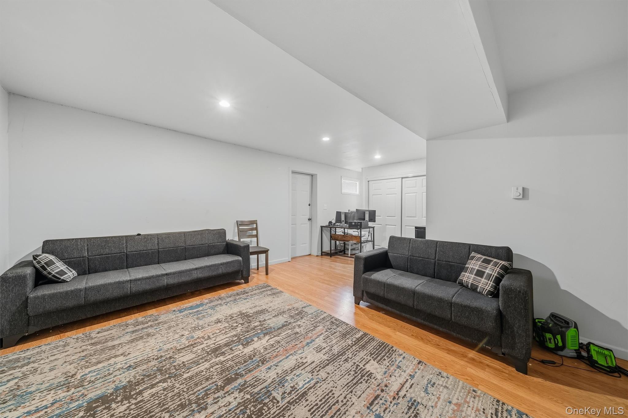 35 Helene Road – For Rent photo 20