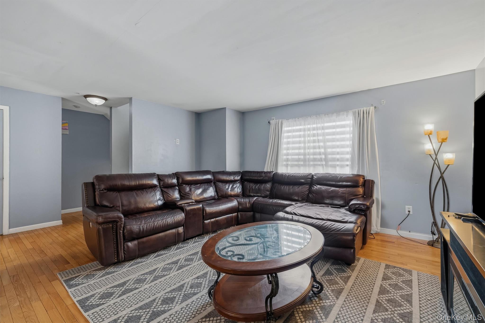 35 Helene Road – For Rent photo 3