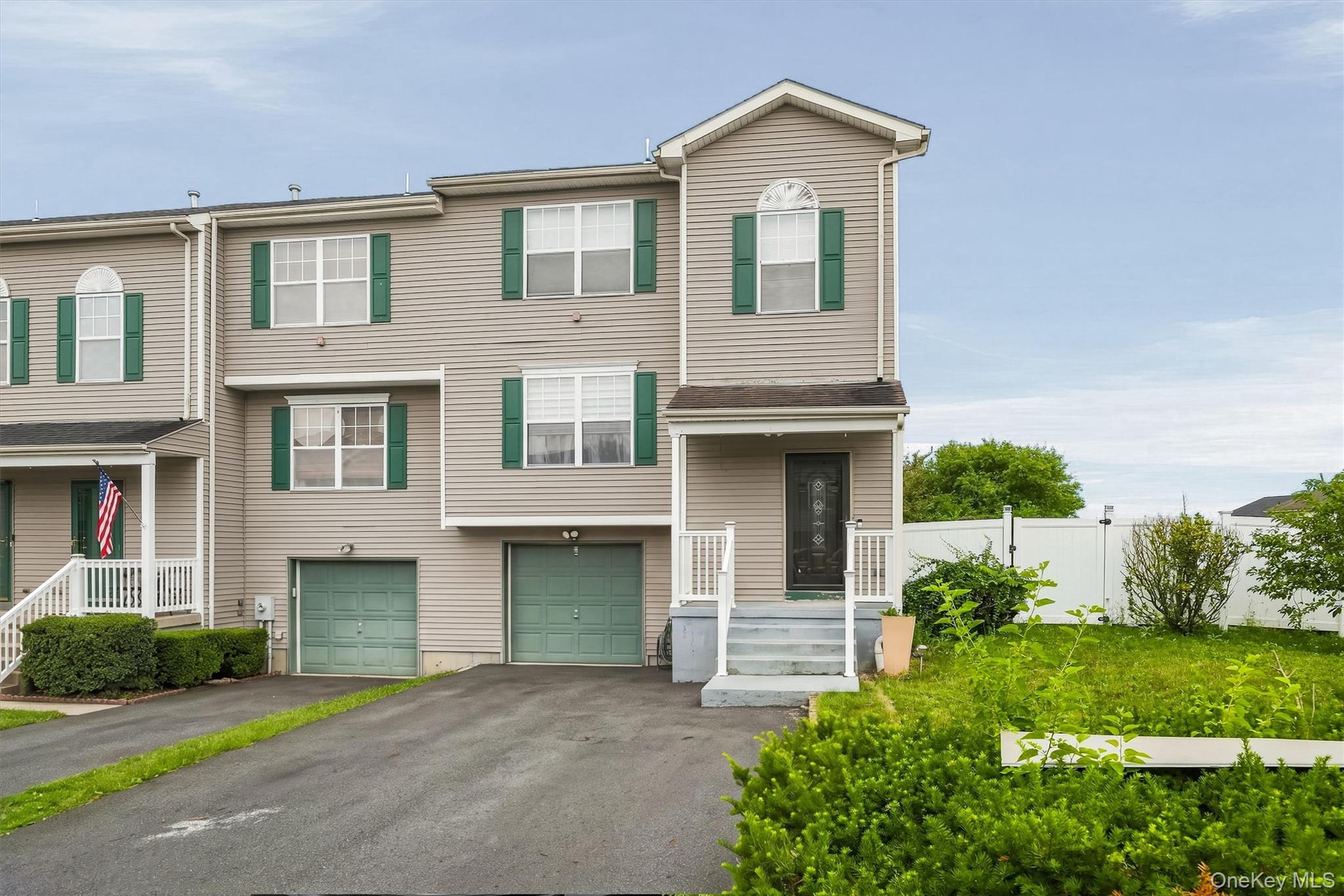 35 Helene Road – For Rent