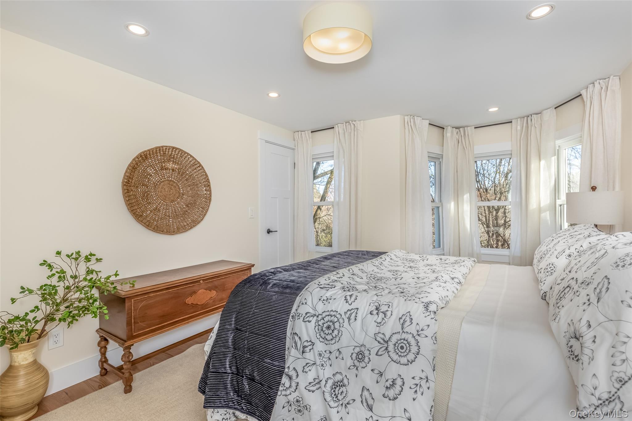 20 Campbell Street – For Sale photo 15