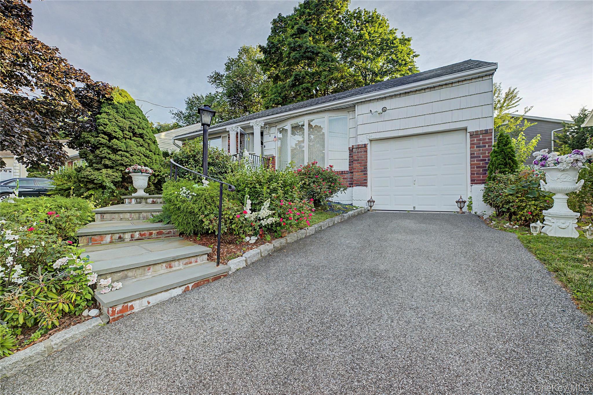 6 Westwind Road – For Rent photo 3
