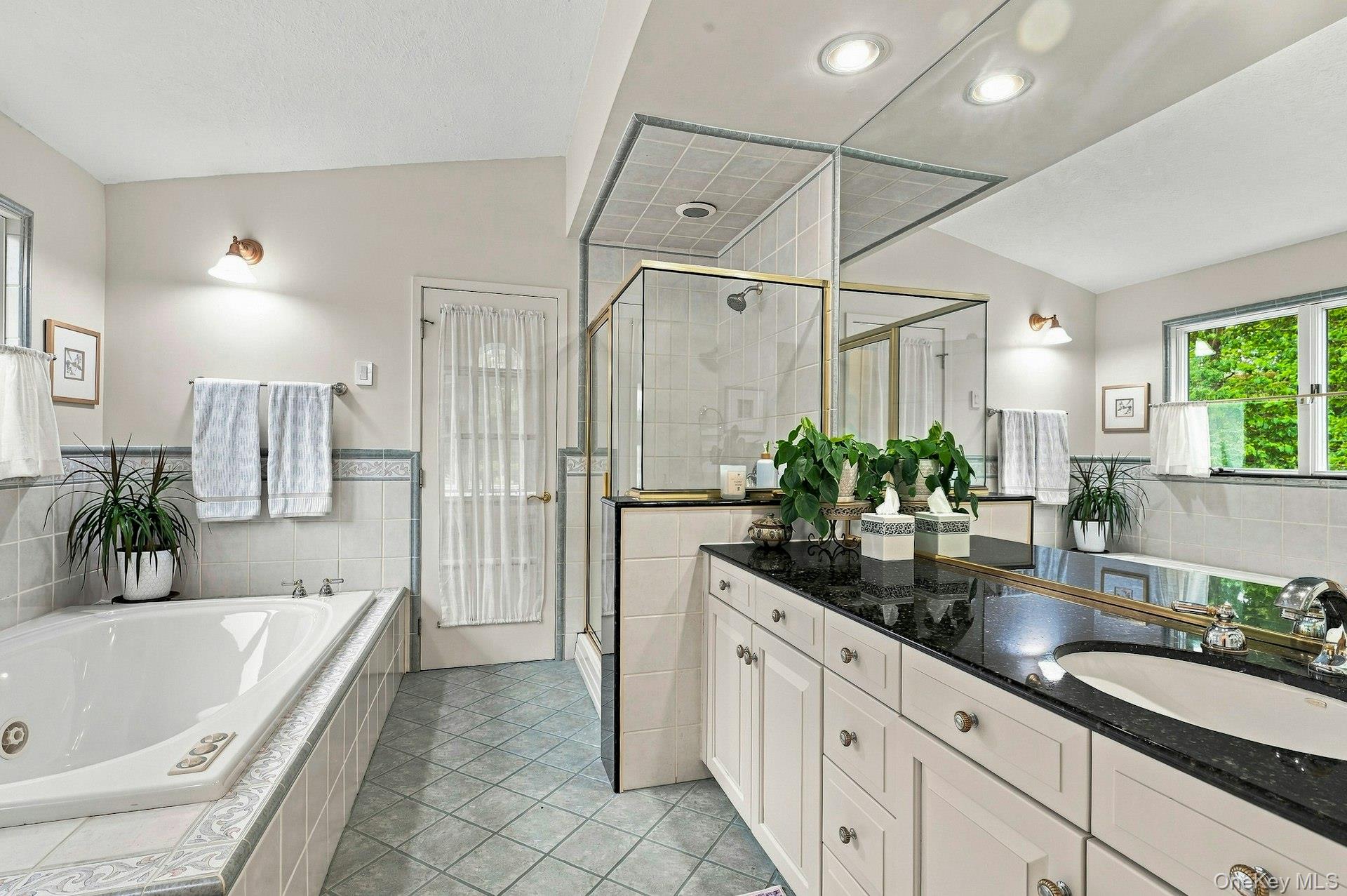 16 Brittany Court – For Sale photo 28