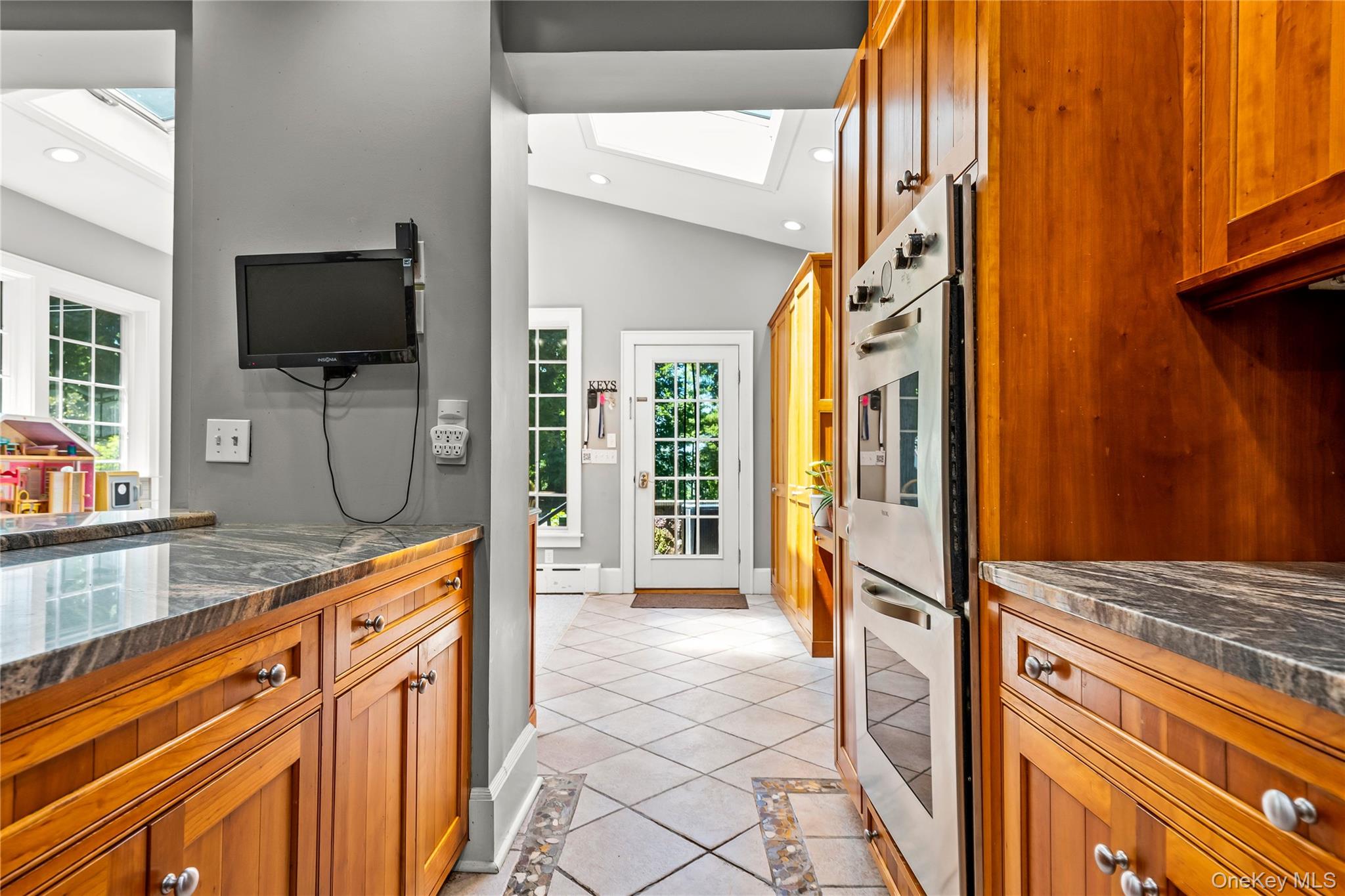 14 Crescent Drive S – For Sale photo 12