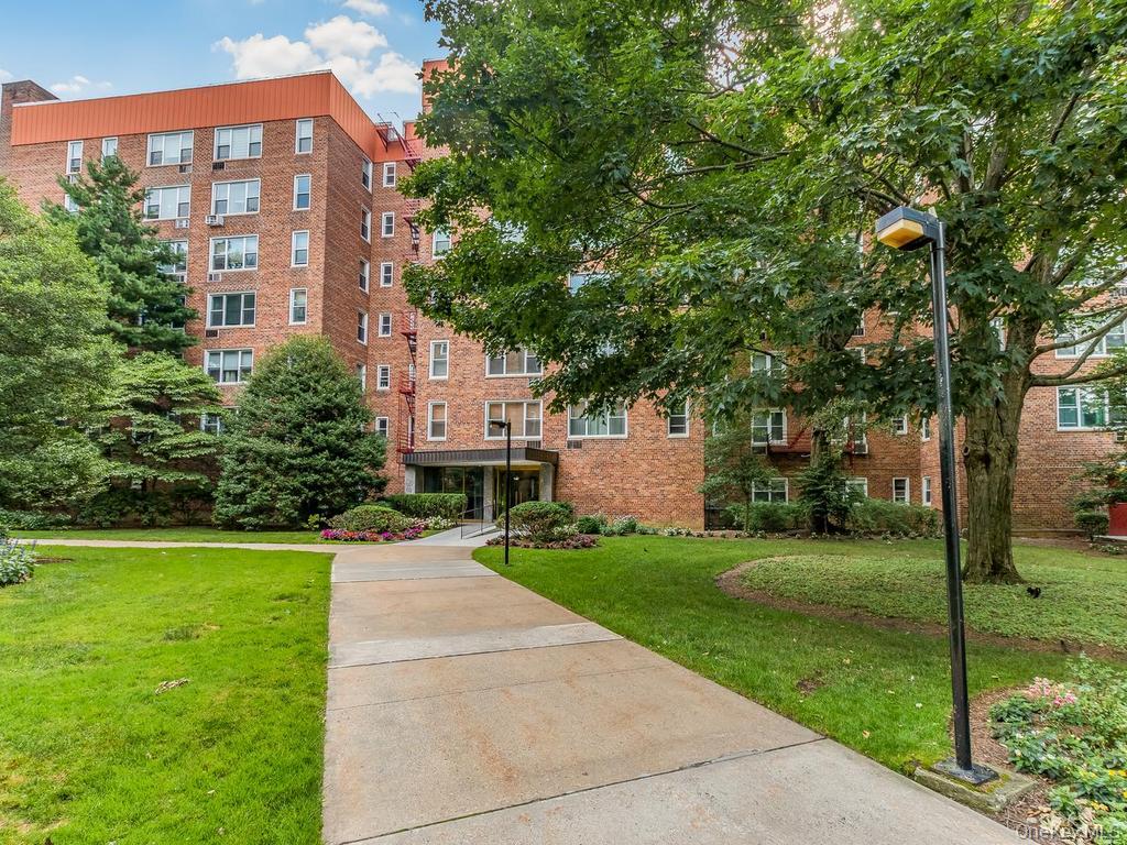 110 Dehaven Drive, Unit 120 photo 2