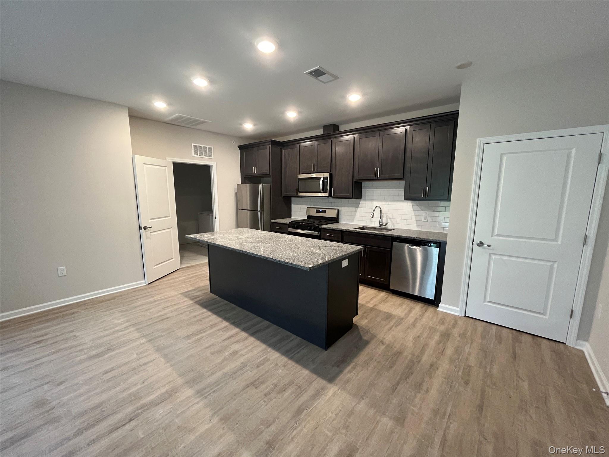 414 Tower Ridge Circle – For Rent photo 3