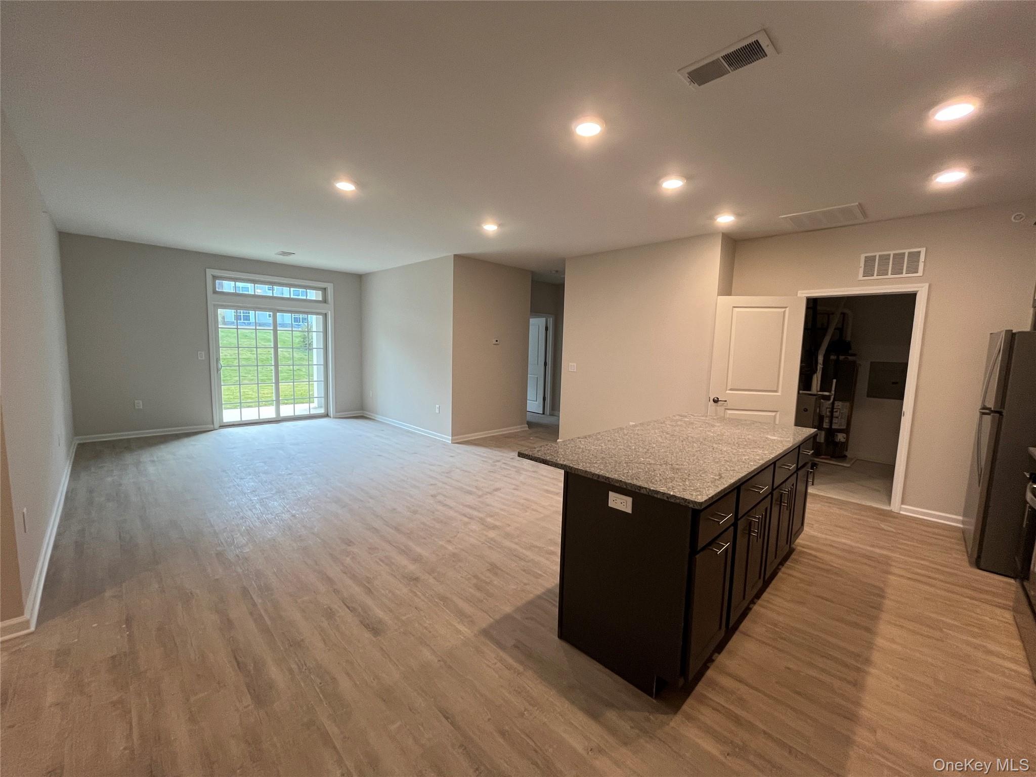 414 Tower Ridge Circle – For Rent photo 6