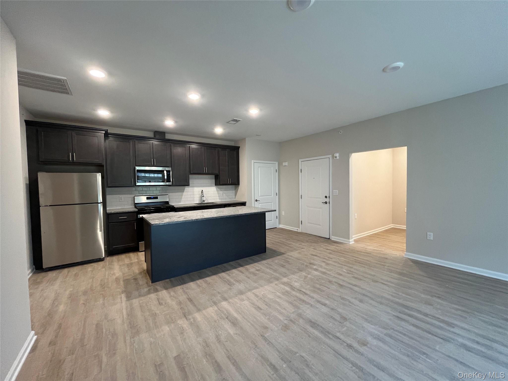 414 Tower Ridge Circle – For Rent photo 4