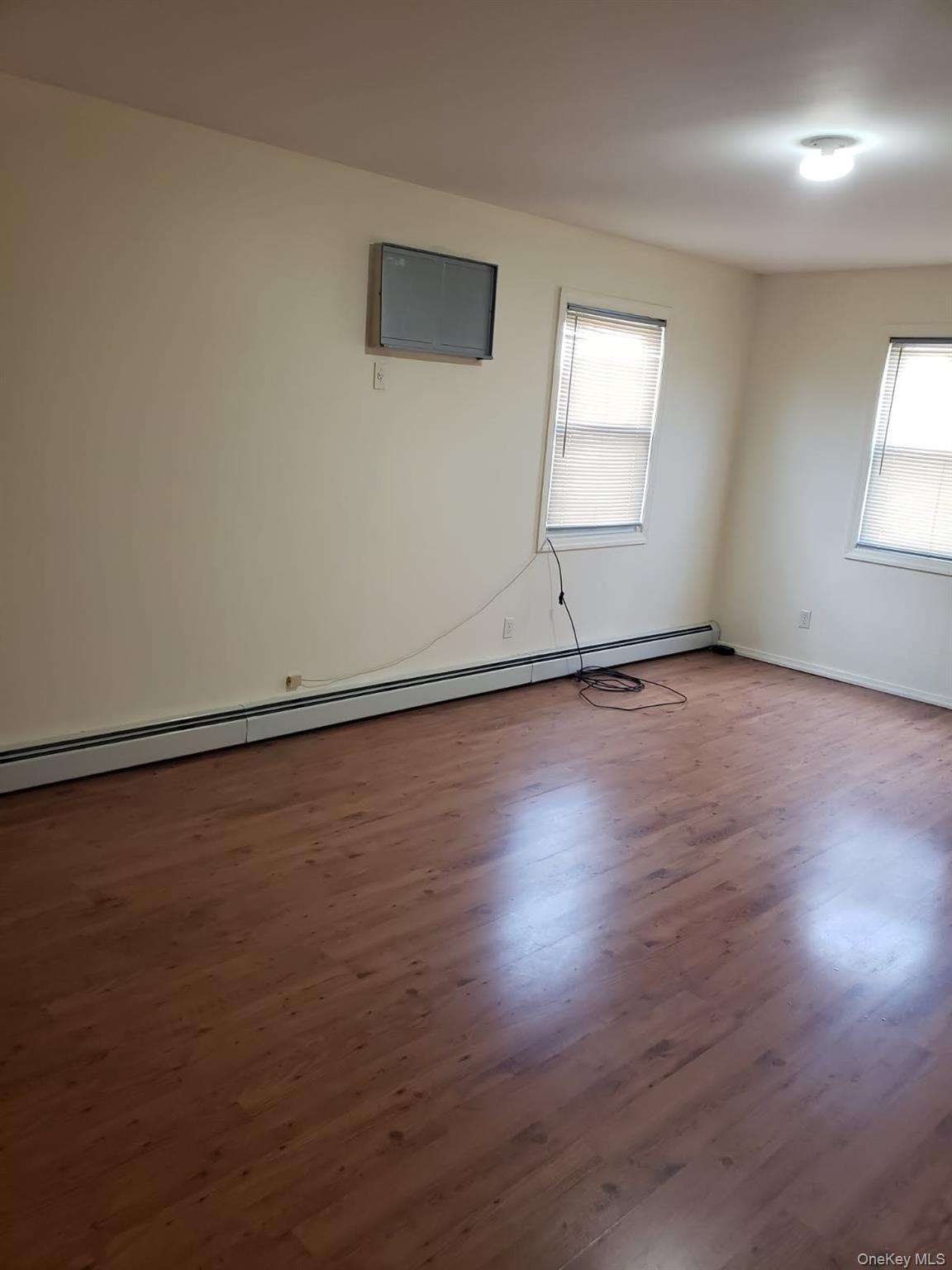 22724 Murdock Avenue – For Sale photo 4