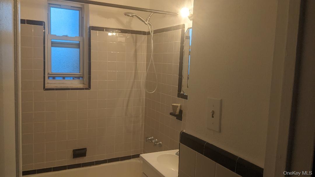 74-43 260 Street, Unit 2 photo 6