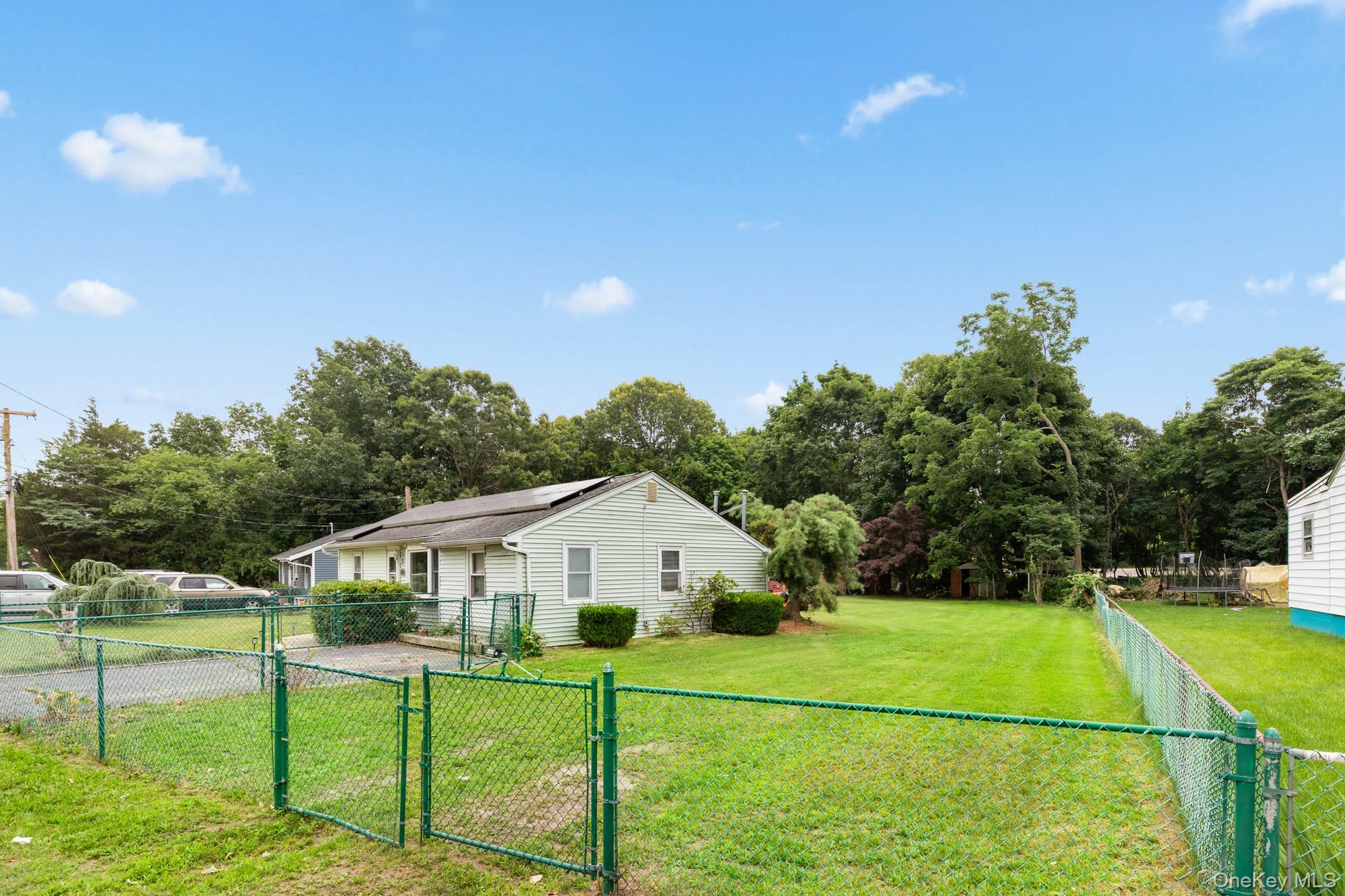 27 Philip Street – For Sale photo 2