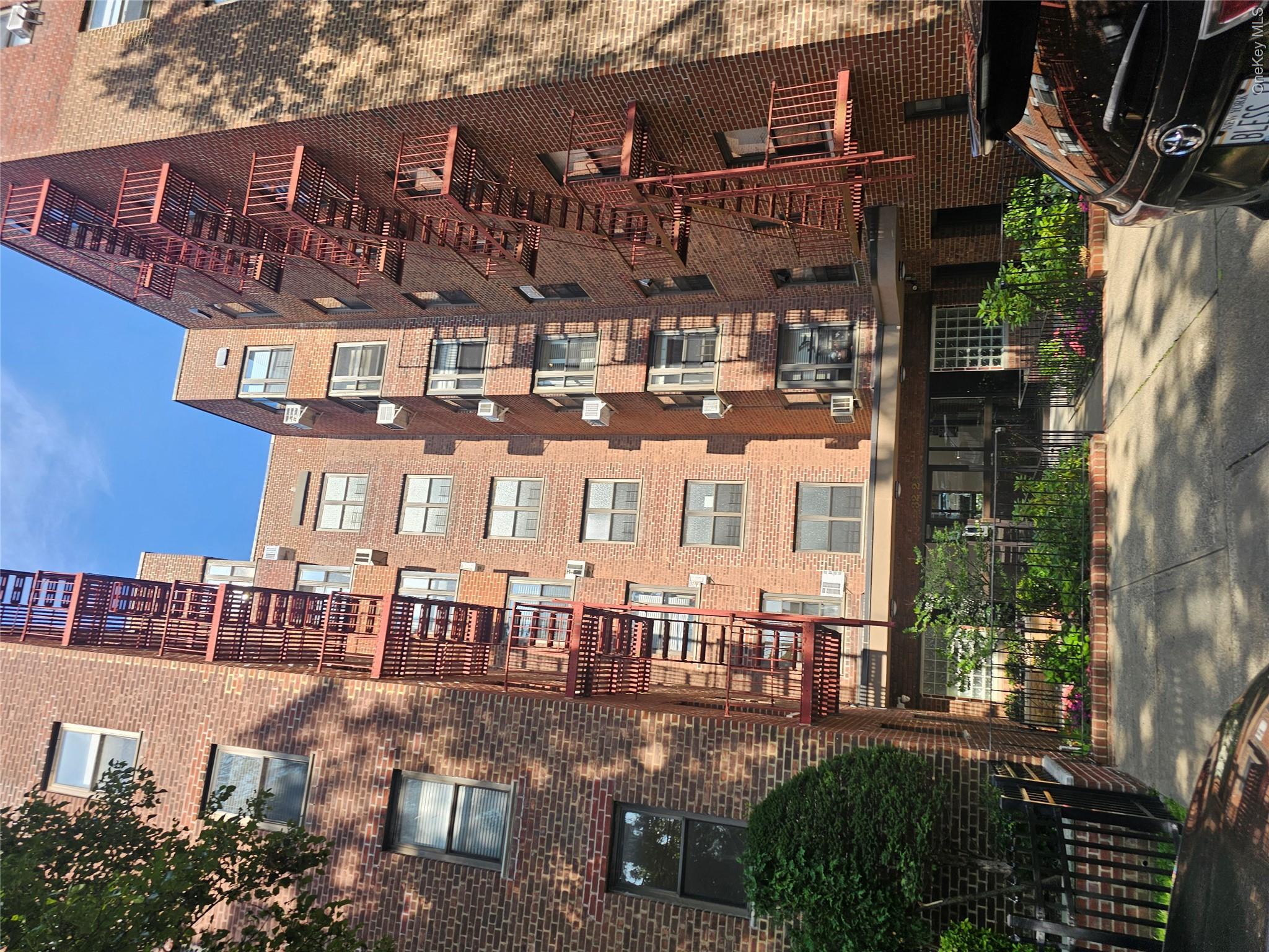 32-23 88 Street, Unit 306