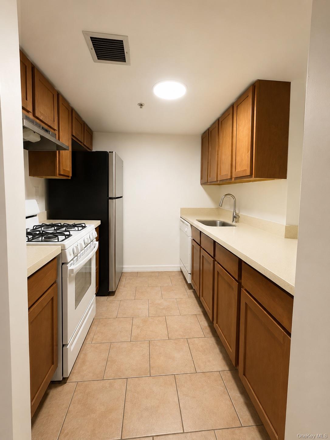 38-11 108th Street, Unit 3H photo 4