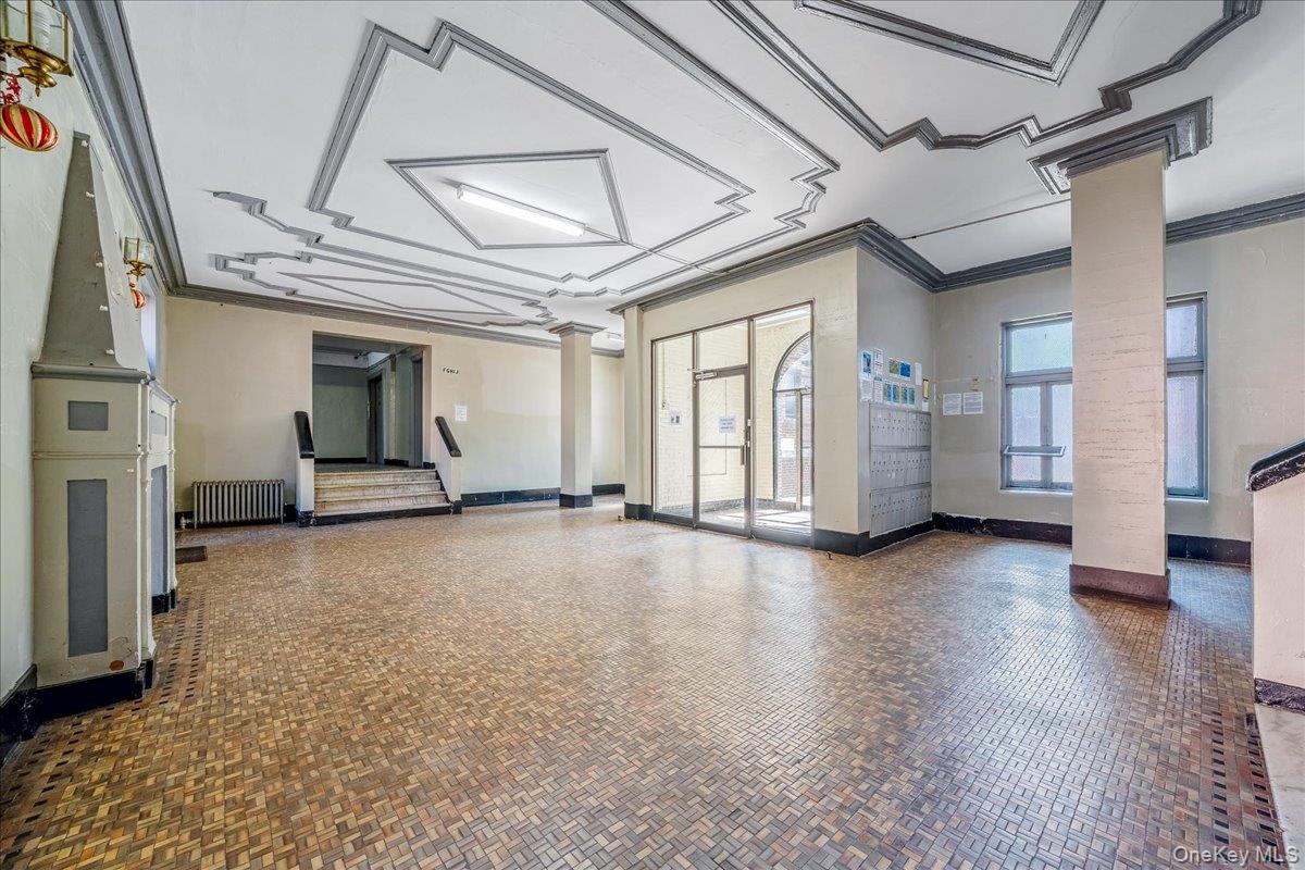 39-82 65th Place, Unit 4F photo 4