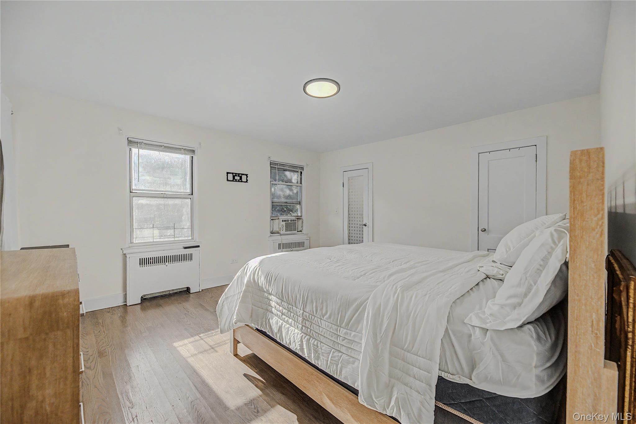 4971 Henry Hudson Parkway W, Unit 4971 photo 8