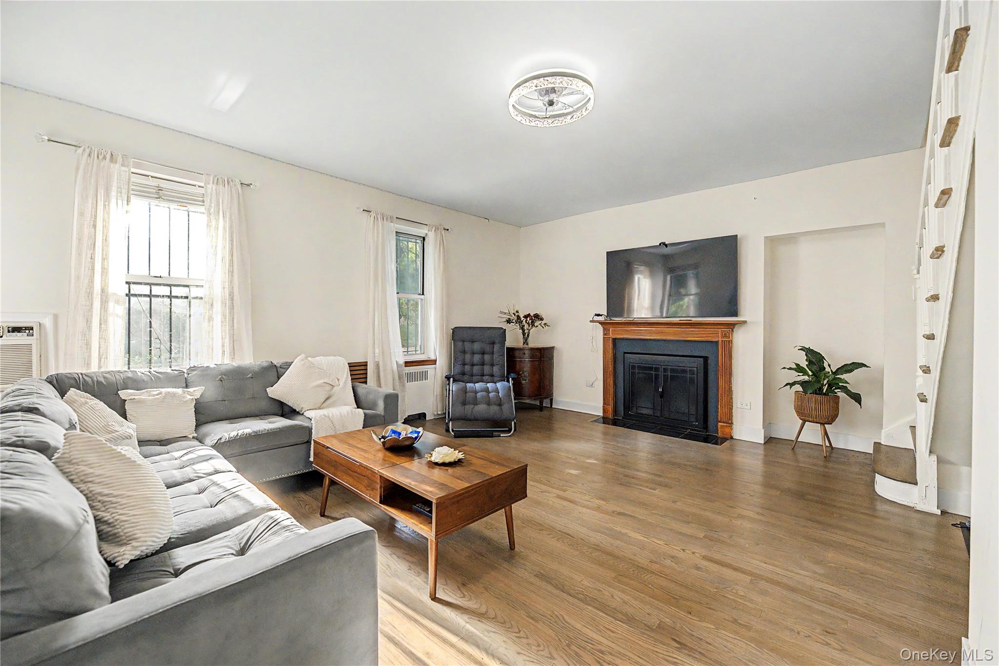 4971 Henry Hudson Parkway W, Unit 4971 photo 16