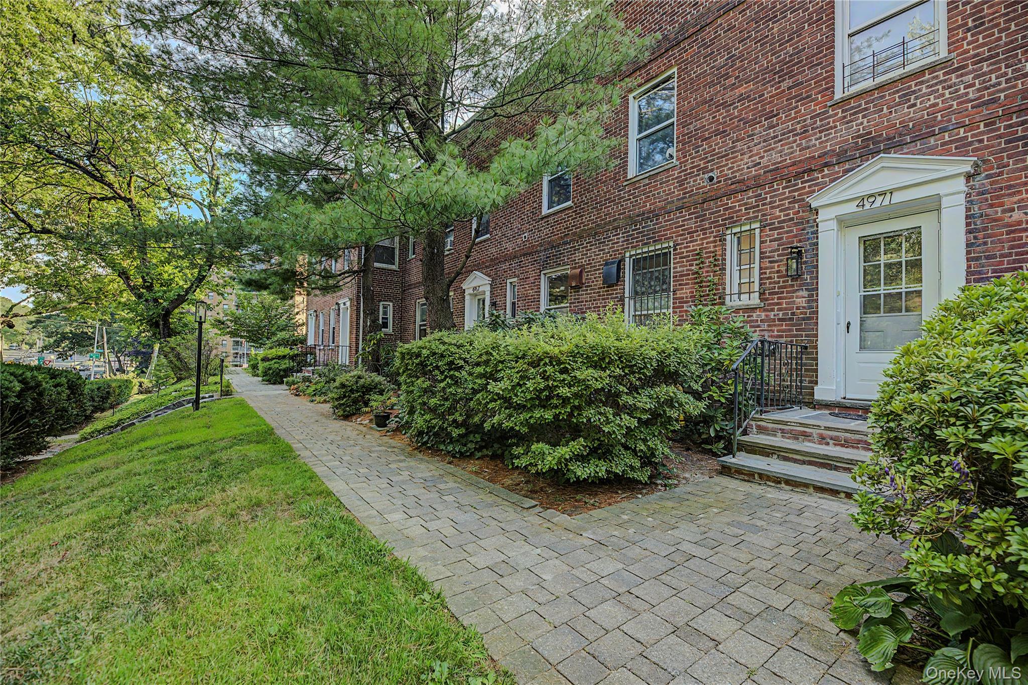4971 Henry Hudson Parkway W, Unit 4971 photo 25