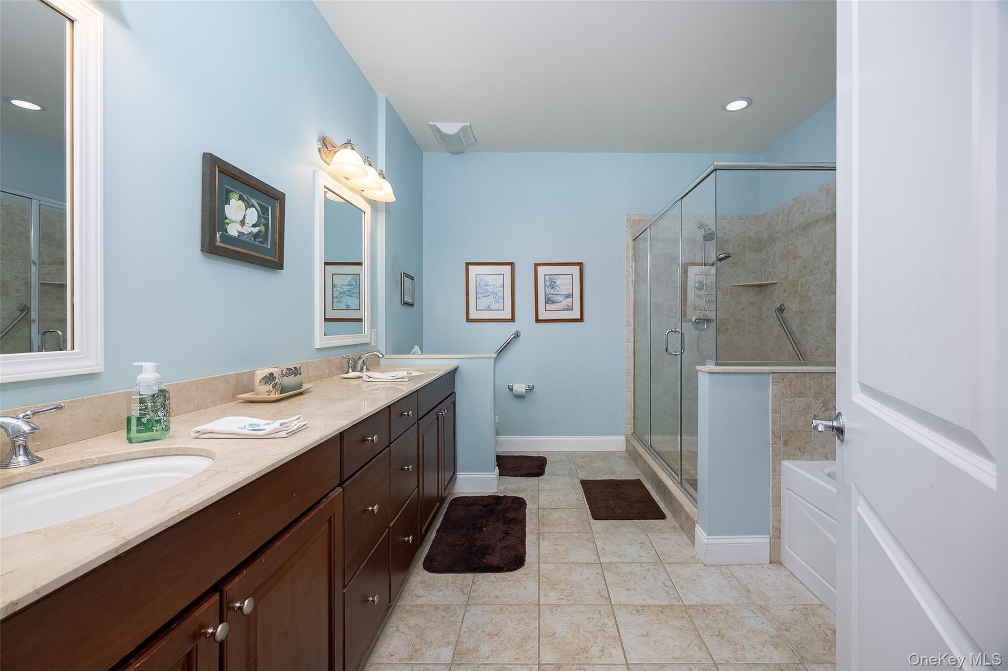 5 Maggie May Way – For Sale photo 24