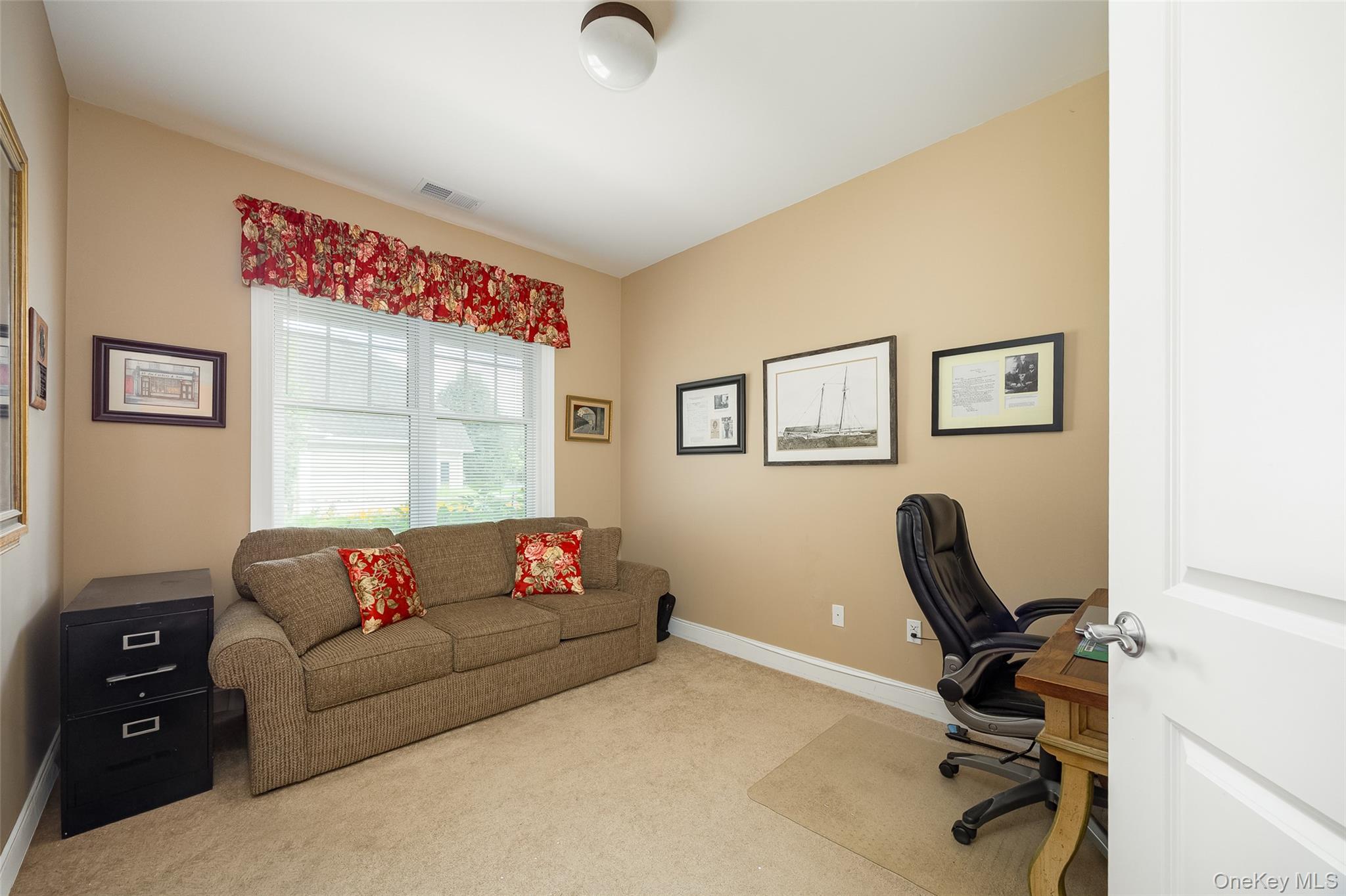 5 Maggie May Way – For Sale photo 25