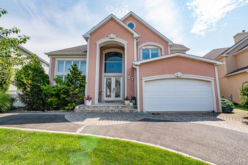 37 Crescent Cove Circle – For Rent