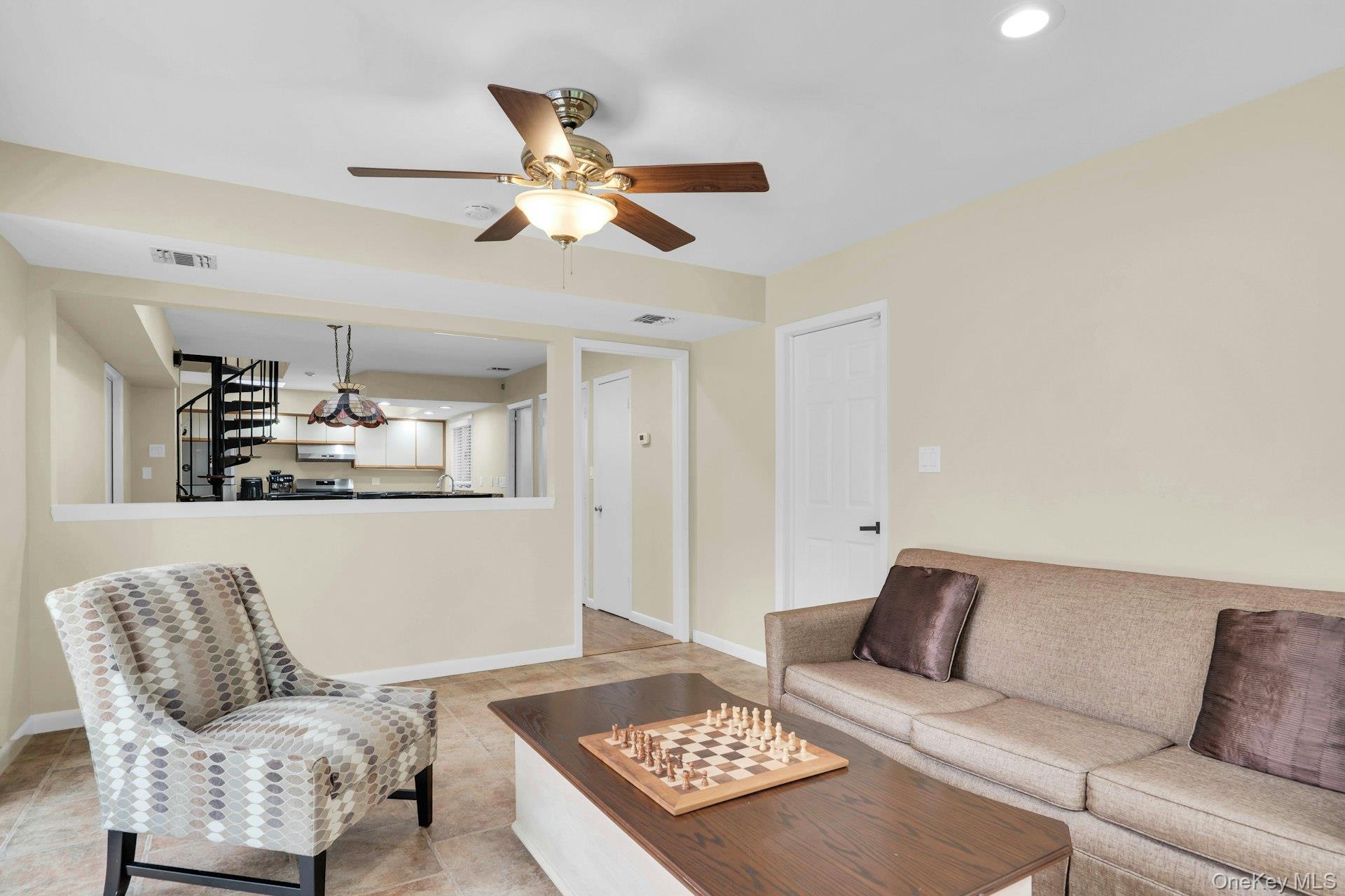 764 Vanderbilt Parkway – For Sale photo 22