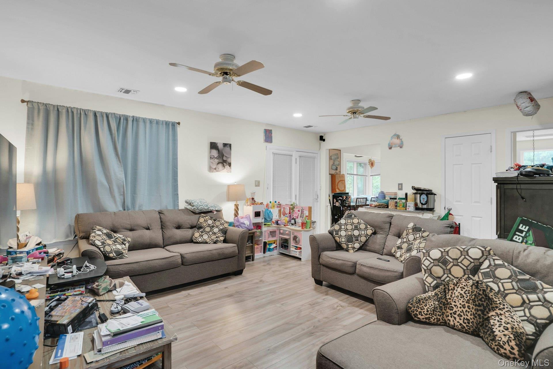764 Vanderbilt Parkway – For Sale photo 39