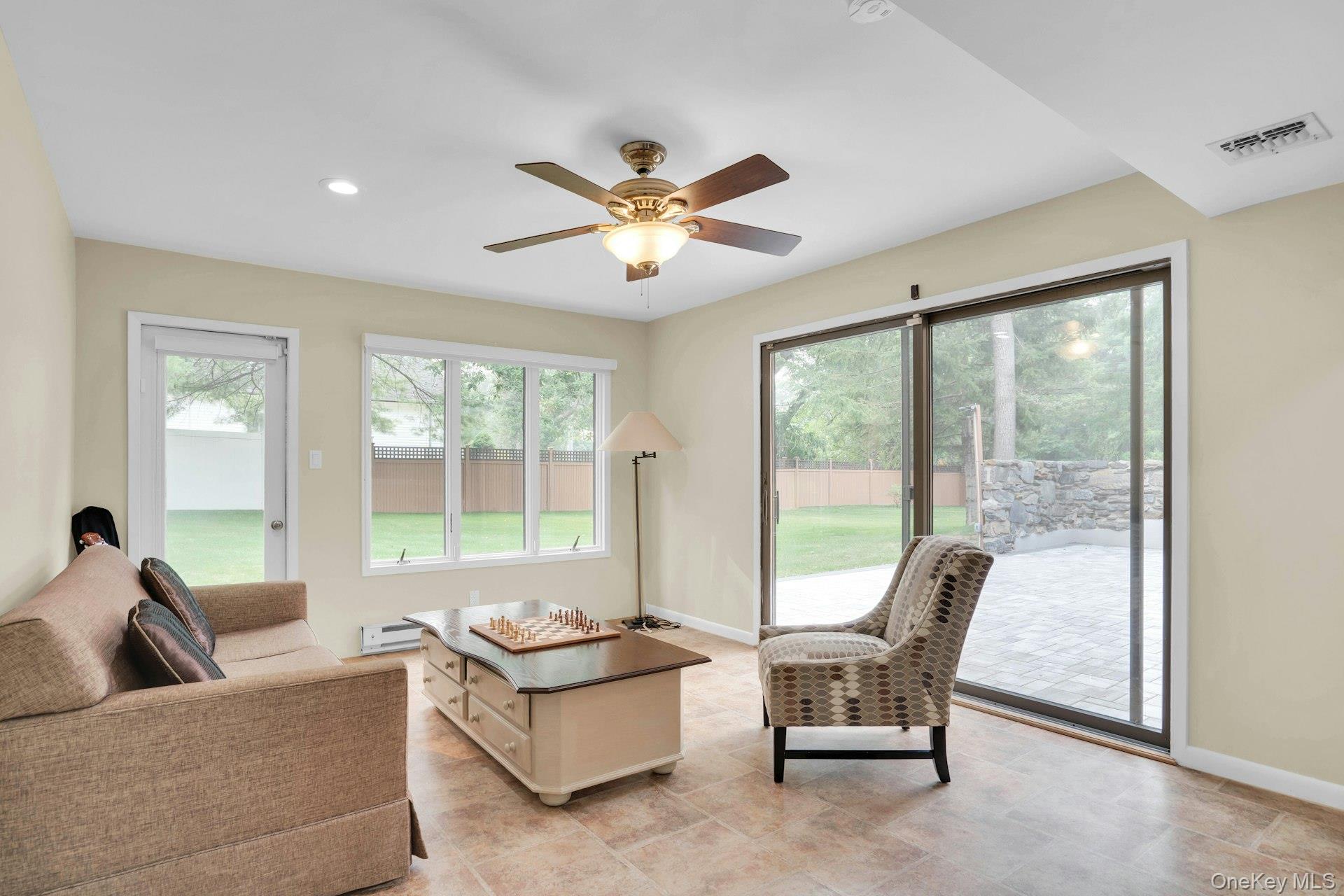 764 Vanderbilt Parkway – For Sale photo 21