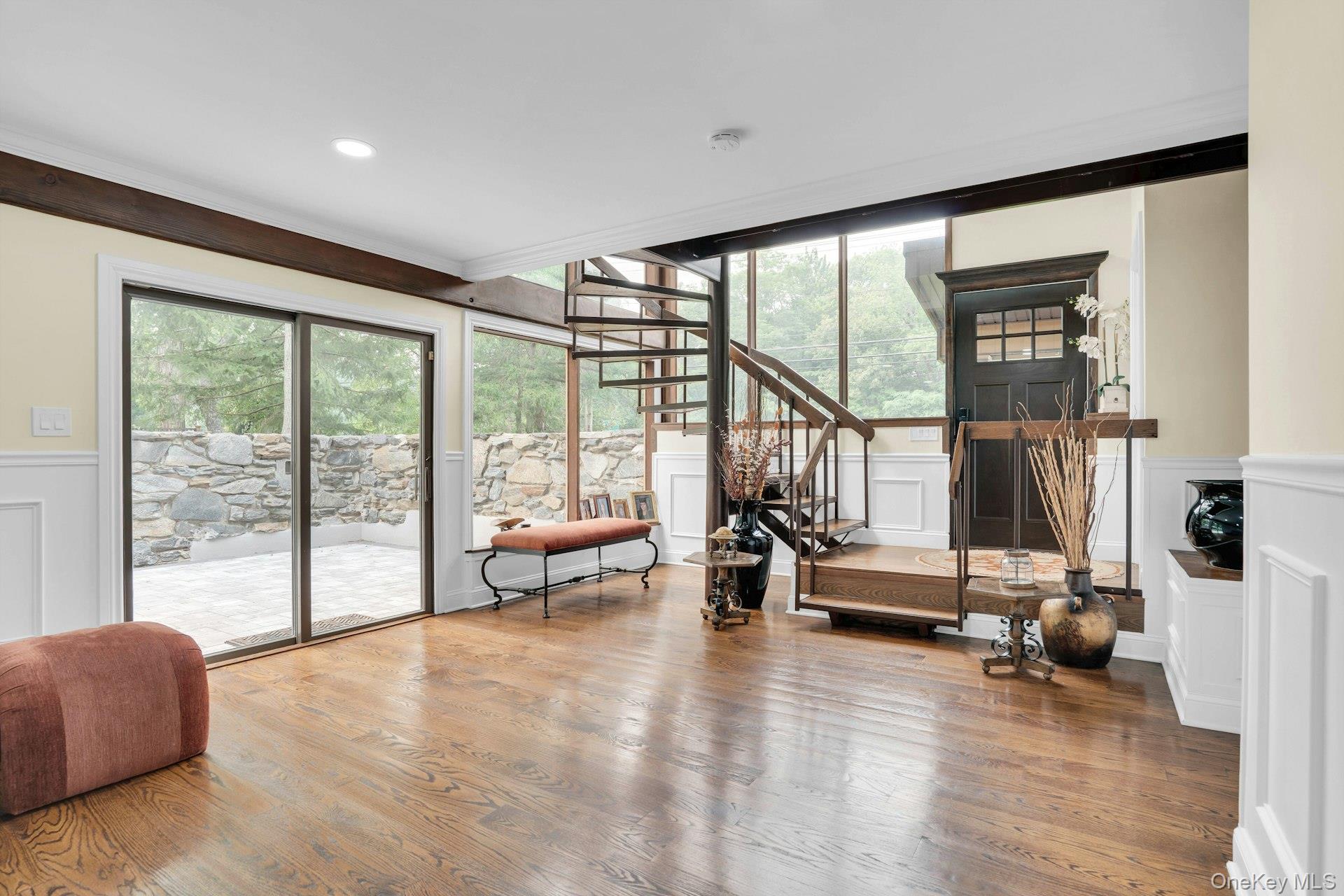 764 Vanderbilt Parkway – For Sale photo 8