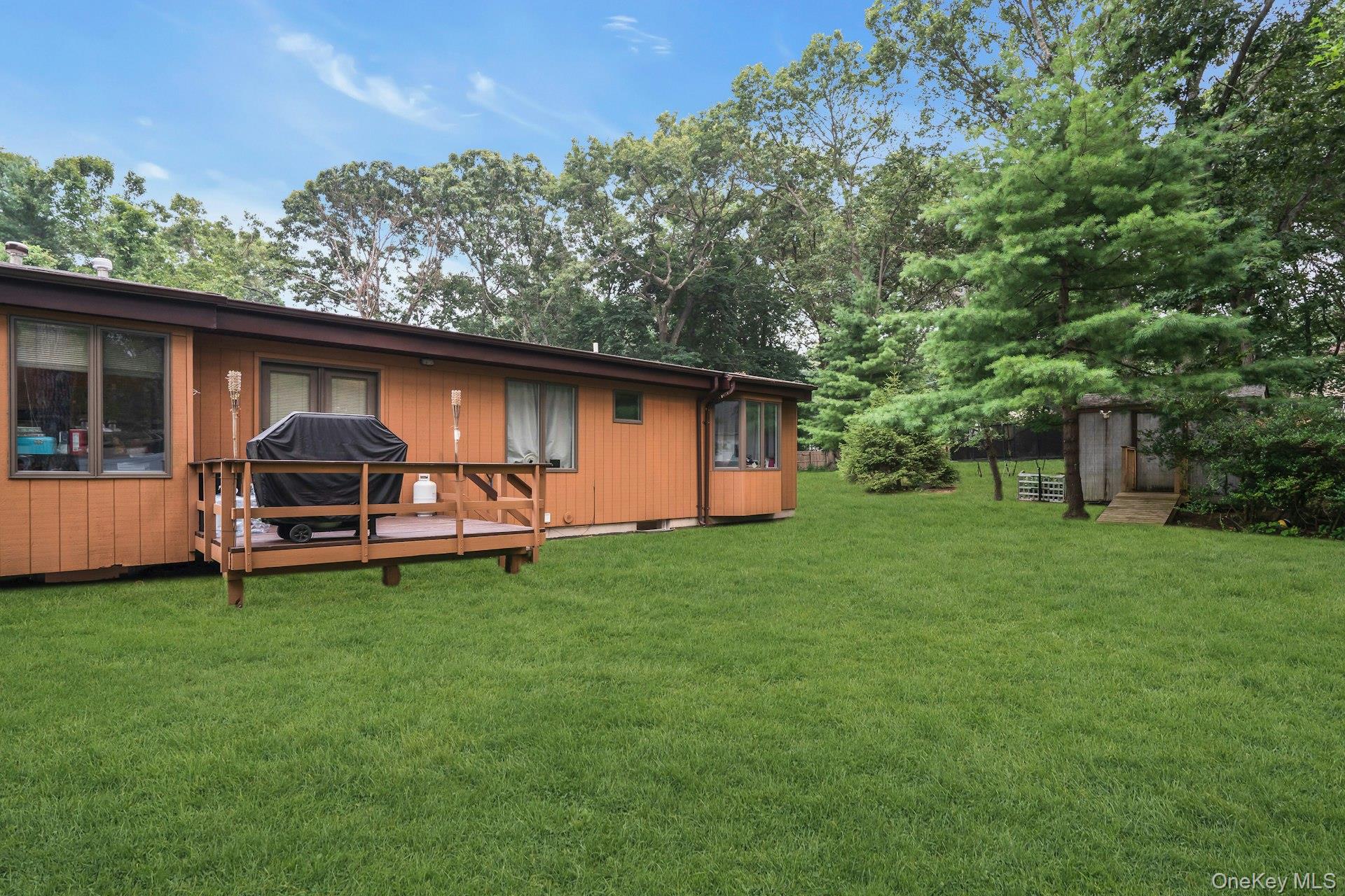 764 Vanderbilt Parkway – For Sale photo 37